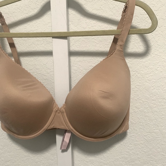 Victoria’s Secret Body by Victoria Lined Perfect Coverage Bra Size 36DDD - Picture 3 of 5